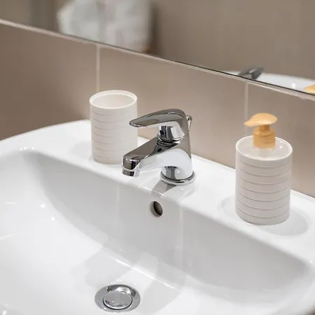 Comfy Unit Suitable For Work Patio Apartamento