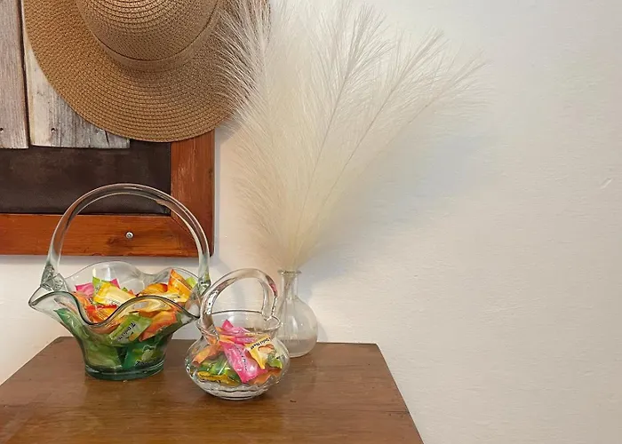 Comfy Unit Suitable For Work Patio *